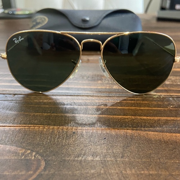 Ray-Ban Aviator Classic - Picture 1 of 3
